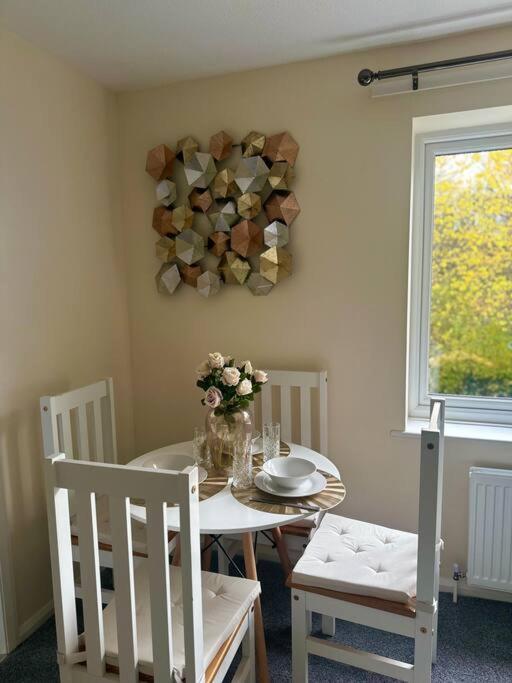 Stylish 2 Bedrooms Flat In A Quiet Cul-De-Sac Area, Near Sheffield City Centre With Free Parking エクステリア 写真